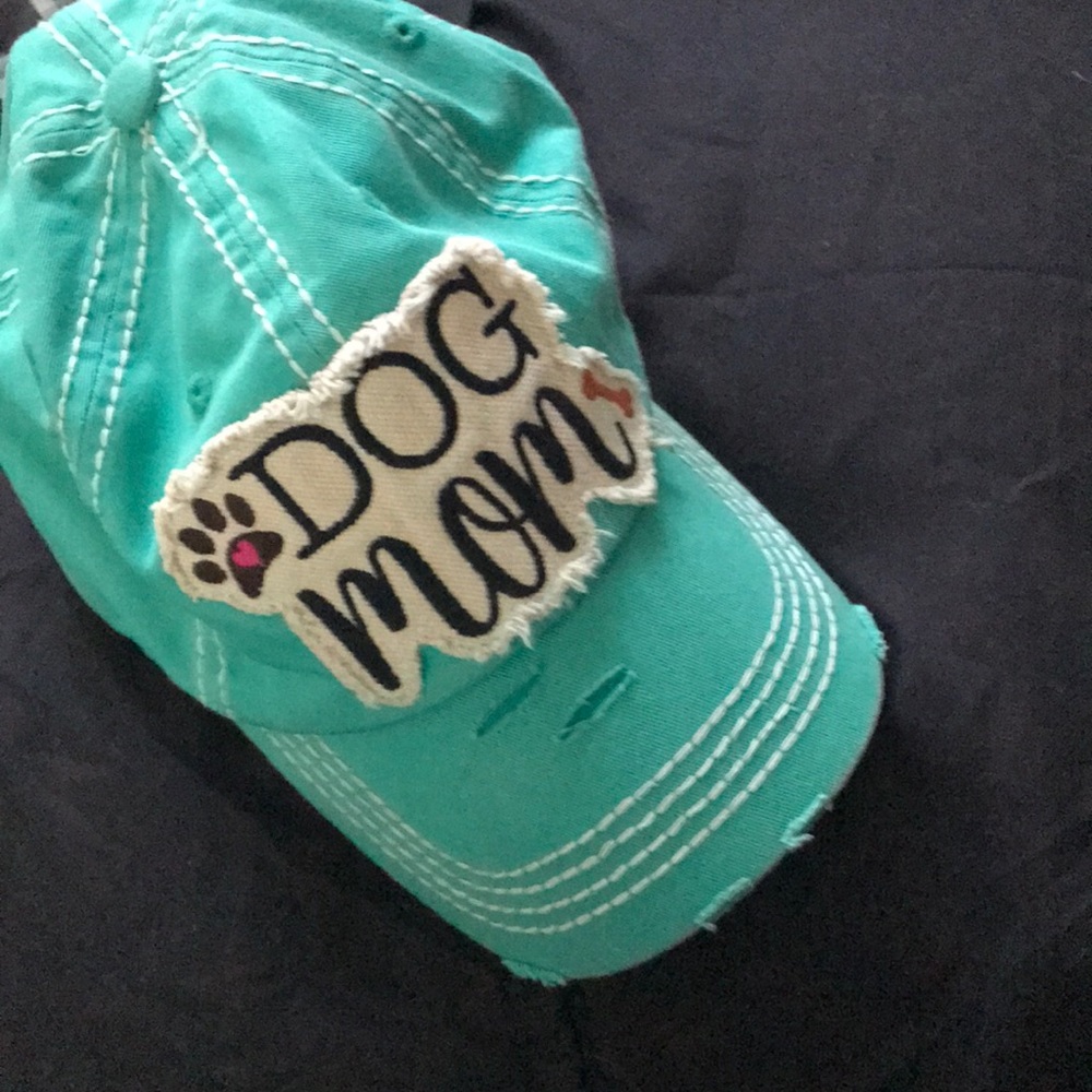 “Dog mom” hat